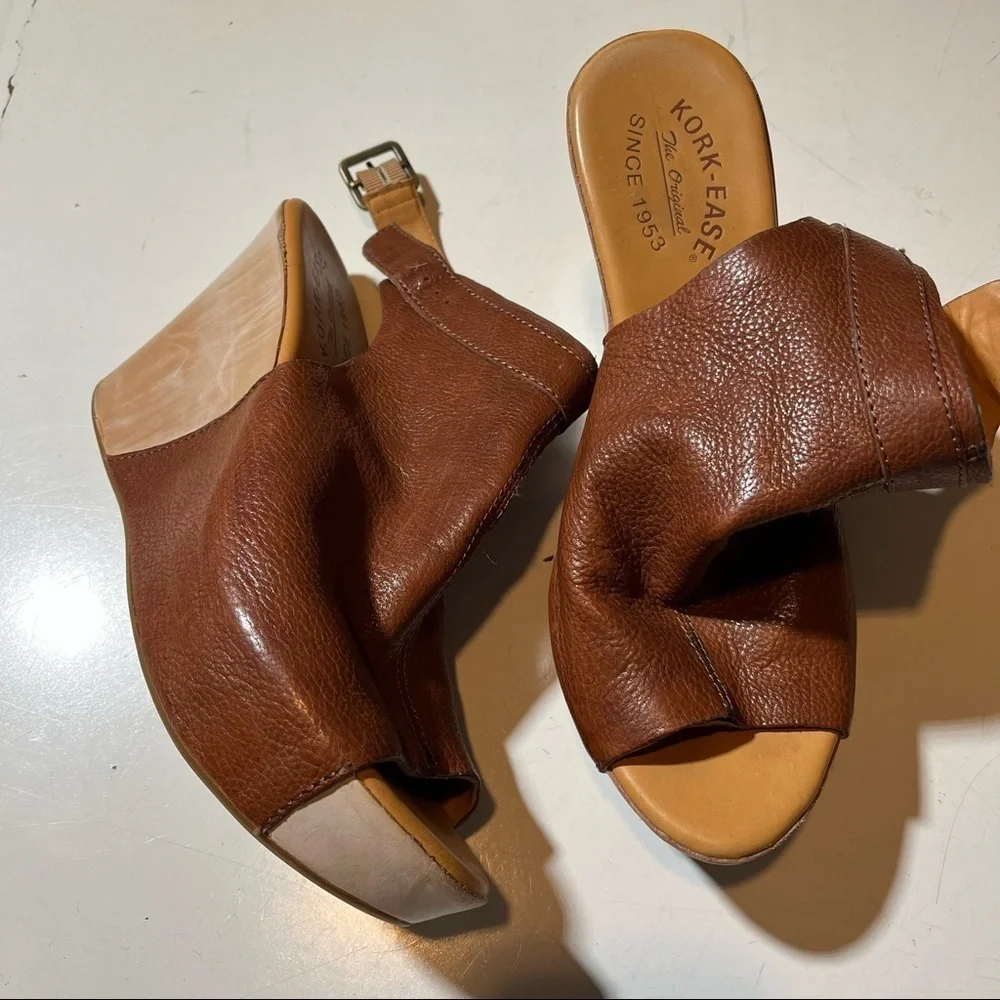 Kork Ease Womens {Brown Berit Wedge Sandal} Size 9M.